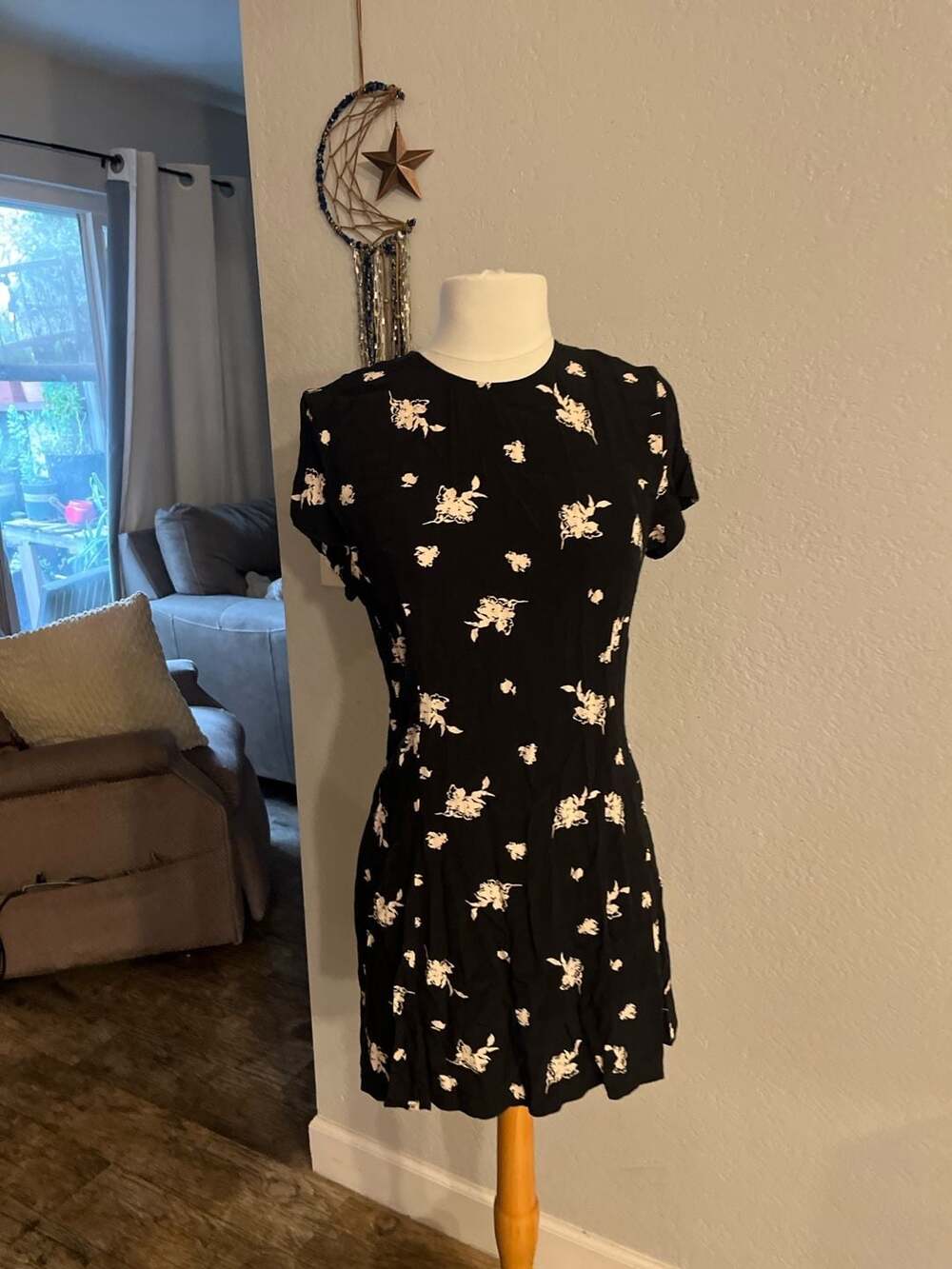 Something Navy Black Floral Short Sleeve Mini Dress